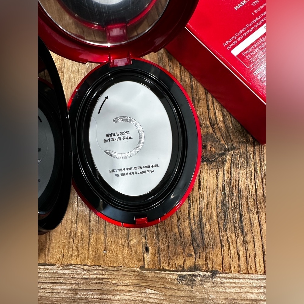 TIRTIR Mask Fit Red Cushion Foundation - 17N Vanilla - Picture 6 of 6